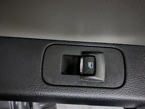 Used 2017 Ford F150 XLT RWD image 28