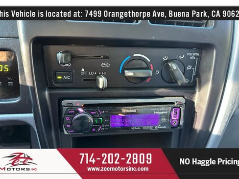 Used 2000 Toyota Tacoma Short Bed image 27