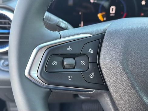 Used 2026 Chevrolet Trax LT w/ LT Convenience Package FWD image 22