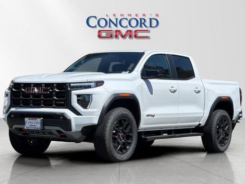New 2026 GMC Canyon AT4 AWD/4WD image 8