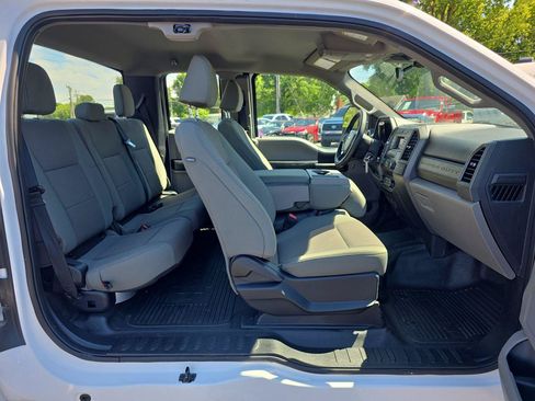 Used 2021 Ford F250 XL w/ Power Equipment Group RWD image 7