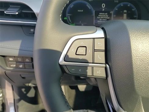 Used 2025 Toyota Highlander Platinum image 15