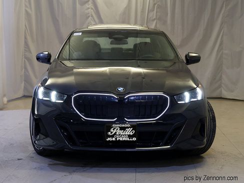 Used 2026 BMW 530i xDrive w/ M Sport Package AWD/4WD image 5