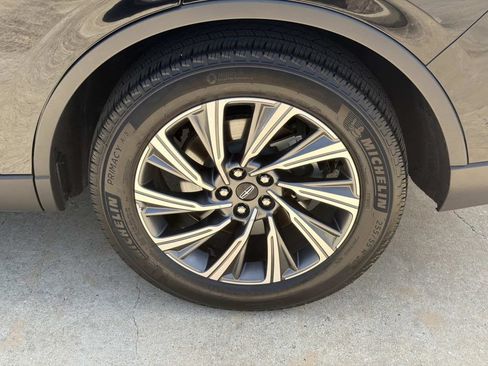 Certified 2025 Lincoln Aviator 2WD image 5