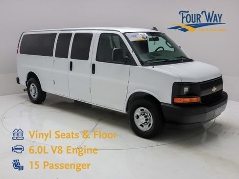 Used 2017 Chevrolet Express 3500 LS RWD image 1