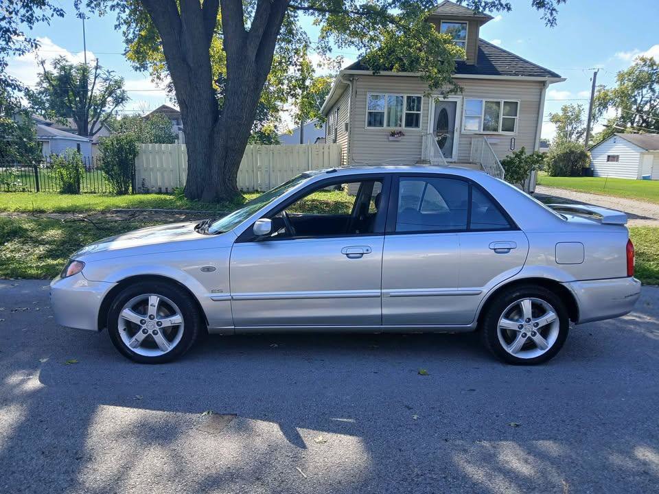 Used 2003 MAZDA Protege FWD image 7
