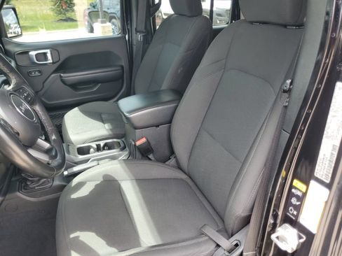 Used 2021 Jeep Wrangler Unlimited Sport AWD/4WD image 27