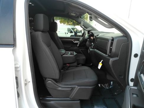 Used 2025 Chevrolet Silverado 1500 LT w/ Convenience Package II RWD image 21
