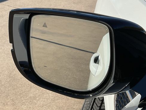 New 2026 Nissan Armada SL image 10