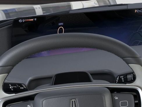 New 2026 Lincoln Navigator L Reserve AWD/4WD image 13