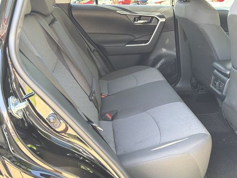 Used 2024 Toyota RAV4 XLE FWD image 15