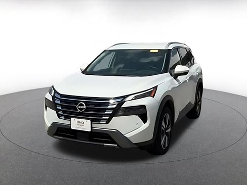 Used 2026 Nissan Rogue SL FWD image 5