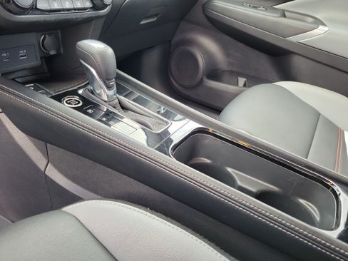 Certified 2024 Nissan Kicks SR w/ SR Premium Package FWD image 29