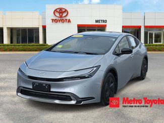 Used 2025 Toyota Prius Plug-In Hybrid video 1