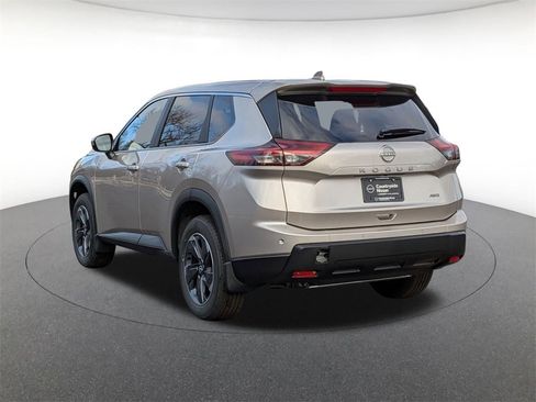 New 2026 Nissan Rogue SV image 7
