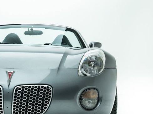 Used 2007 Pontiac Solstice Roadster w/ Premium Package image 7