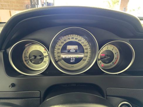 Used 2013 Mercedes-Benz C 250 Sedan image 34