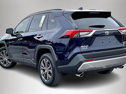 Used 2025 Toyota RAV4 Limited w/ Advanced Technology Package image 4