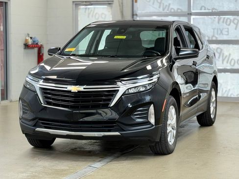 Used 2024 Chevrolet Equinox LT AWD/4WD image 3