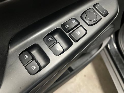 Used 2021 Hyundai Kona SEL FWD image 13