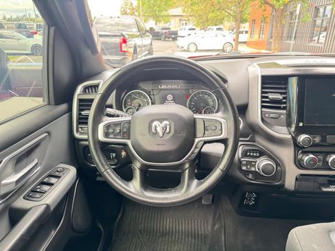 Used 2022 RAM 1500 Big Horn AWD/4WD image 14