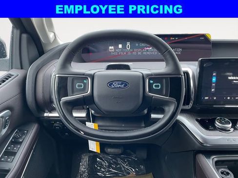 New 2025 Ford Expedition Platinum w/ Platinum Ultimate Package AWD/4WD image 12
