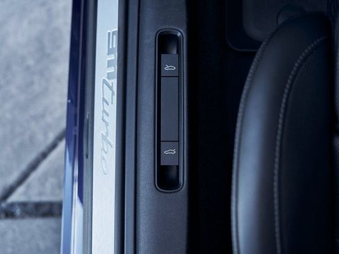 Used 2024 Porsche 911 Turbo image 33