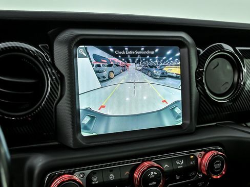 Used 2021 Jeep Gladiator Sport AWD/4WD image 26