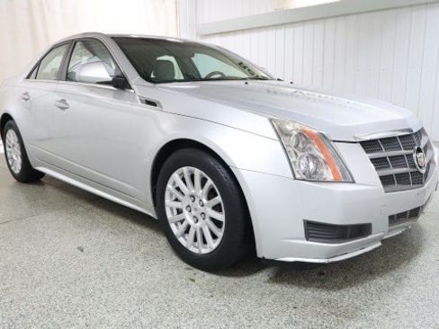 Used 2011 Cadillac CTS Luxury RWD image 5