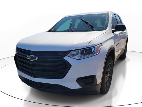 Used 2021 Chevrolet Traverse LS w/ LPO, Blackout Package image 3