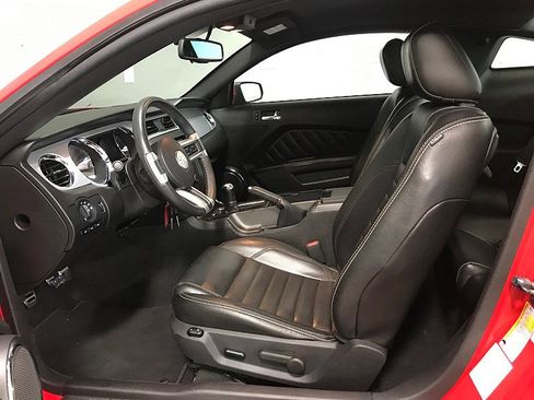 Used 2010 Ford Mustang GT RWD image 10