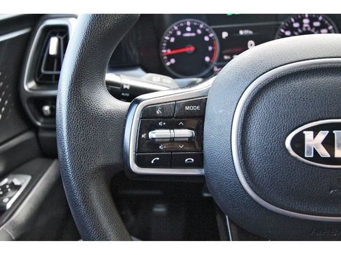 Used 2021 Kia Sorento LX FWD image 20
