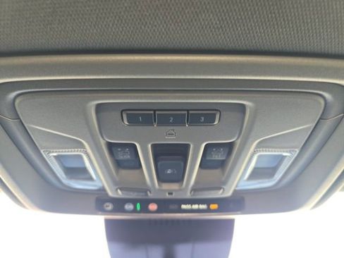 Used 2025 GMC Sierra 1500 Denali image 38