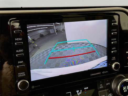 Certified 2020 Toyota Highlander LE image 14