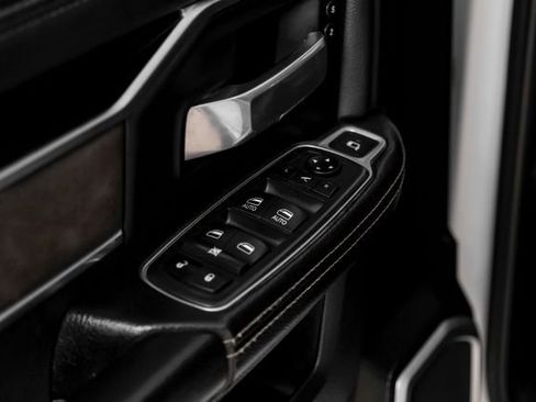 Used 2020 RAM 2500 Laramie w/ Night Edition AWD/4WD image 33