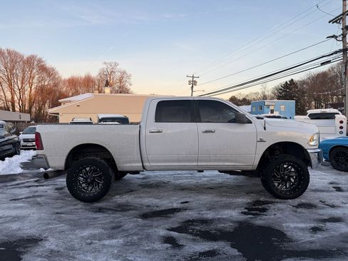 Used 2018 RAM 2500 SLT image 4