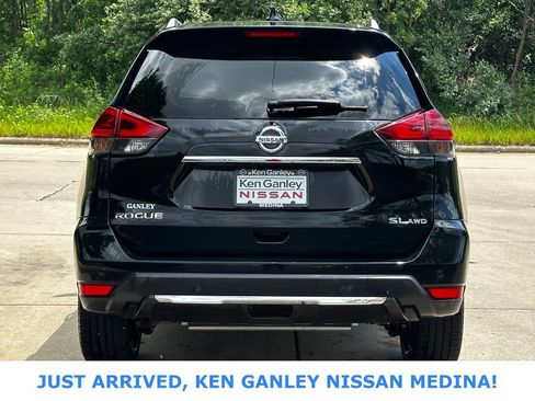 Used 2020 Nissan Rogue SL AWD/4WD image 4
