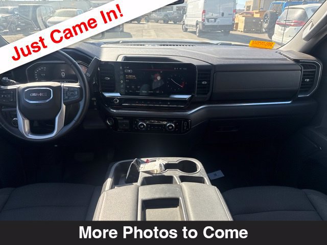 Used 2024 GMC Sierra 1500 Elevation AWD/4WD image 10