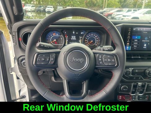 Certified 2024 Jeep Wrangler Unlimited Rubicon image 17