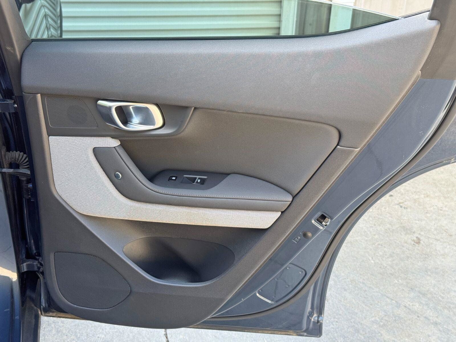 Used 2022 Polestar Polestar 2 w/ Plus Package AWD/4WD image 43