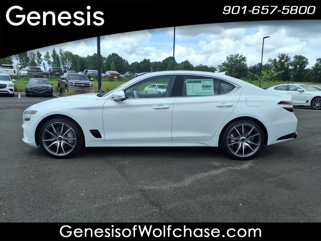 Used 2026 Genesis G70 2.5T Prestige RWD image 2