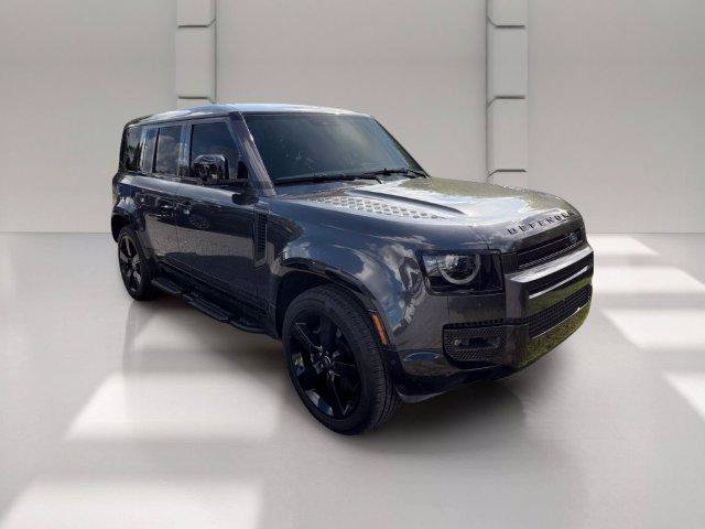 Used 2025 Land Rover Defender 110 V8 AWD/4WD image 3