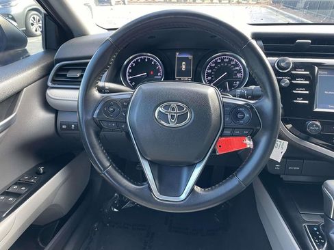 Used 2019 Toyota Camry SE image 24