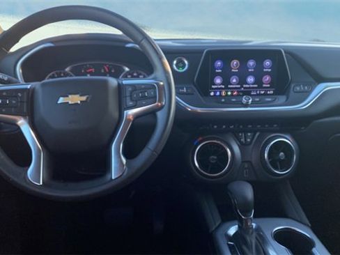 Used 2021 Chevrolet Blazer LT image 9