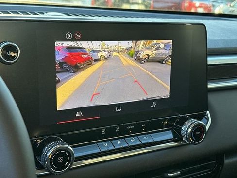 New 2026 GMC Canyon Elevation w/ LPO, Black Badging Package image 14