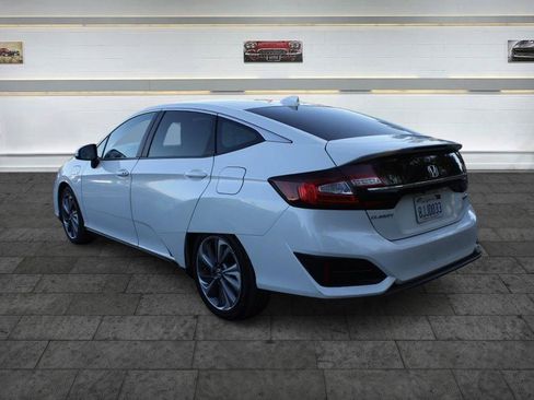 Used 2019 Honda Clarity Plug-In Hybrid image 5