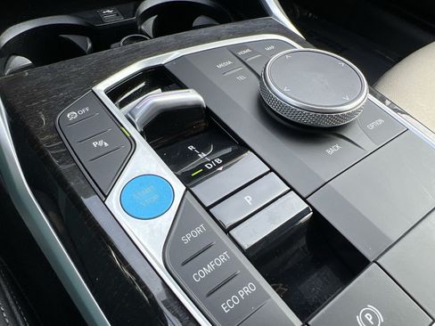 Used 2024 BMW i4 eDrive35 w/ Premium Package RWD image 23