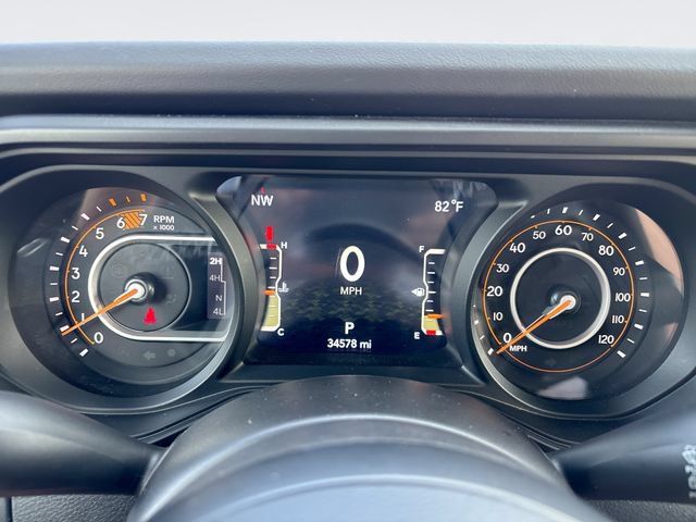 Used 2025 Jeep Wrangler Unlimited Rubicon AWD/4WD image 15
