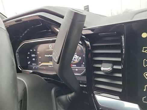 Used 2024 GMC Sierra 1500 Elevation image 28