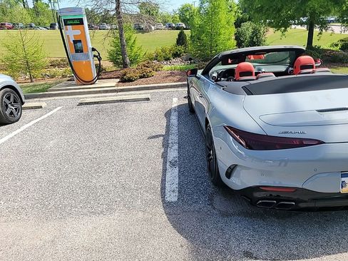 Certified 2022 Mercedes-Benz SL 63 AMG 4MATIC image 7